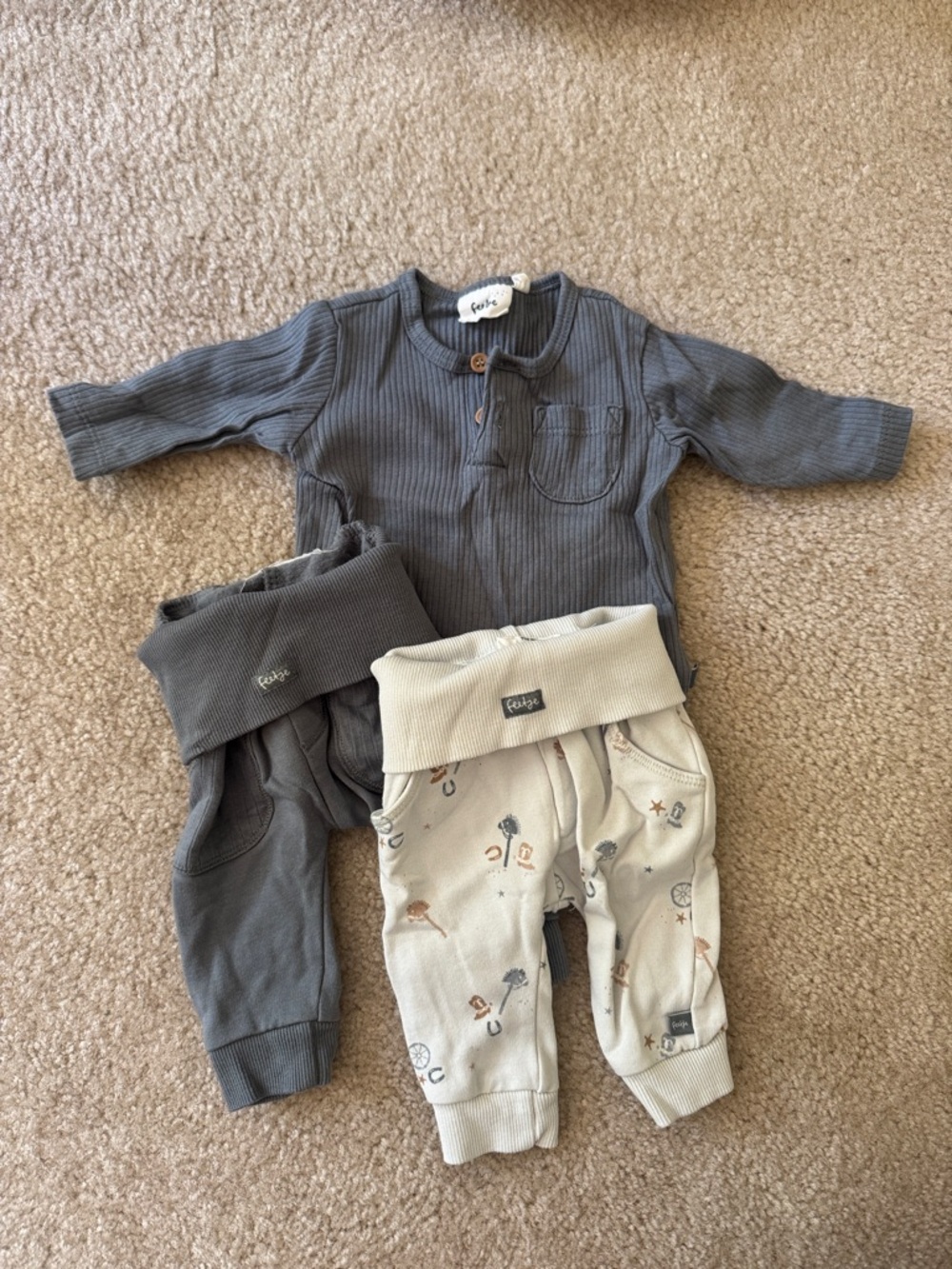 Danish Feetje Kids Ribbed Matching Set in Charcoal and Cream